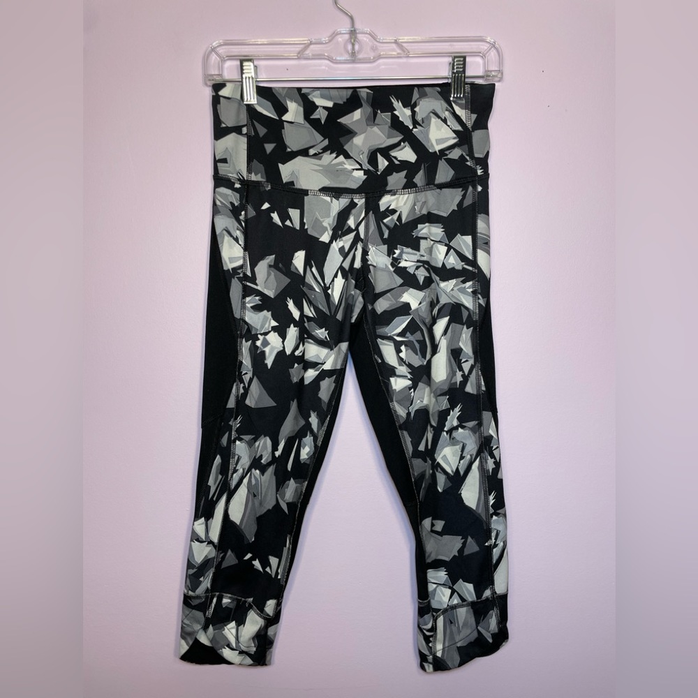 Champion Women’s Legging Workout Pants Size Small NWOT